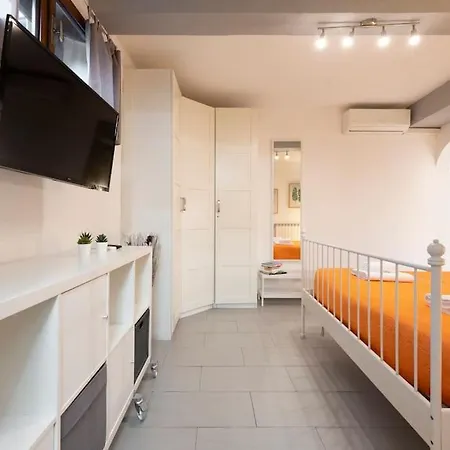 Macci-sant' Ambrogio One Bedroom Flat Appartement