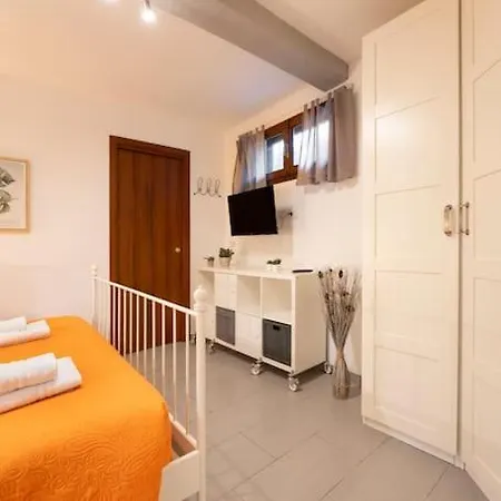 Macci-sant' Ambrogio One Bedroom Flat Appartement *