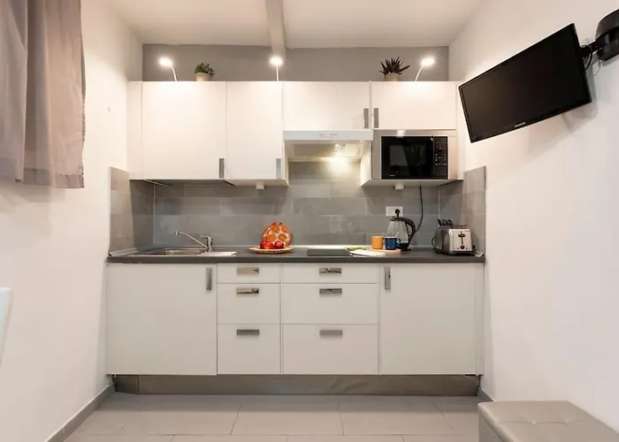 شقة Macci-sant' Ambrogio One Bedroom Flat