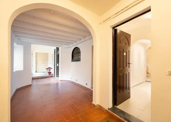 Macci-sant' Ambrogio One Bedroom Flat * فلورنس